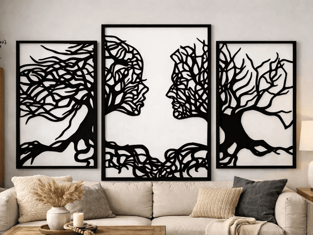 Elegant gegraveerde houten menukaarten voor een luxe restaurant